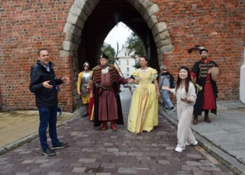 Sandomierz: W kierunku Chin.