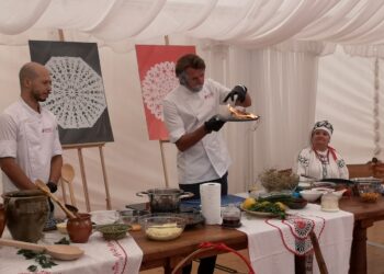 Baranów Sandomierski. Karol Okrasa i lasowiackie jadło w zamku