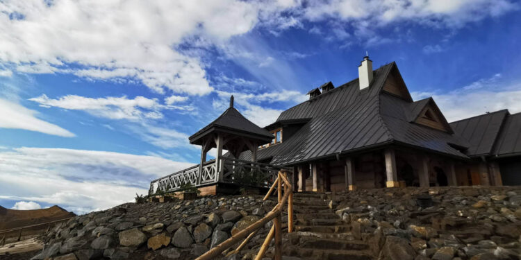 Region: Jesień z „Chatką Puchatka”.