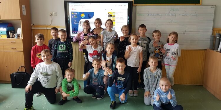 Tarnobrzeg. Dzień Chłopaka. Mówią dzieci.