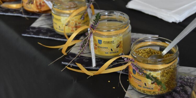 Stalowa Wola: Odbyło się VII forum pszczelarskie