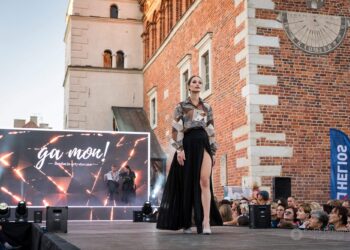 Sandomierz: Festiwal Krzemienia Pasiastego.