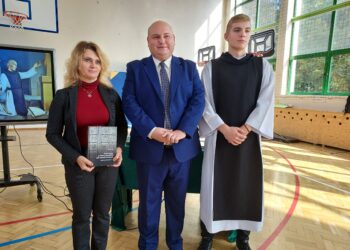 Sandomierz: O Wincentym Kadłubku dla młodzieży.