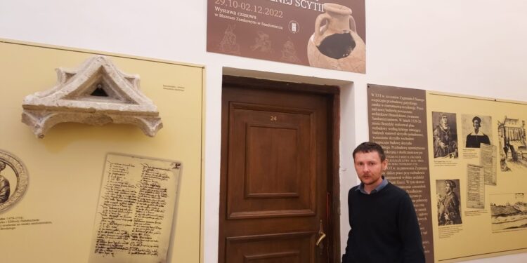 Sandomierz: Dr Wojciech Rajpold o niezwykłym odkryciu w Chotyńcu.