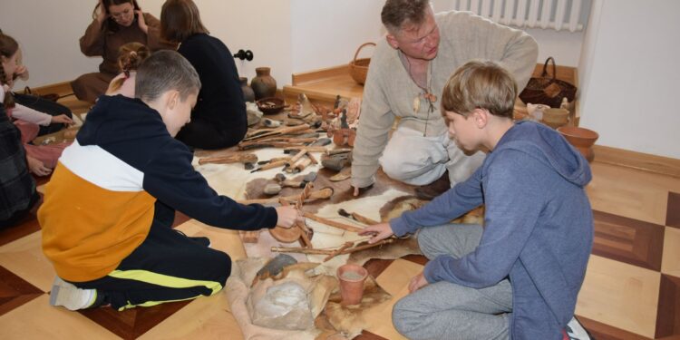 Sandomierz: Neolityczne klimaty w sandomierskim ratuszu.