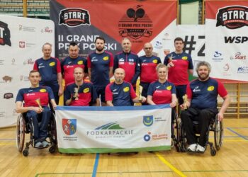 Tarnobrzeg. Z  zawodów przywieźli osiem medali.