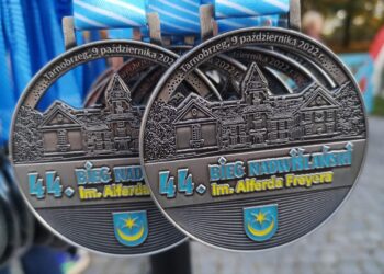 Tarnobrzeg. Po raz 44. pobiegli z Baranowa Sandomierskiego do Dzikowa.