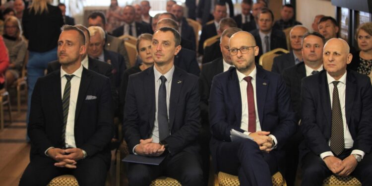 Staszów. Bioreaktory oczyszczą powietrze z odorów