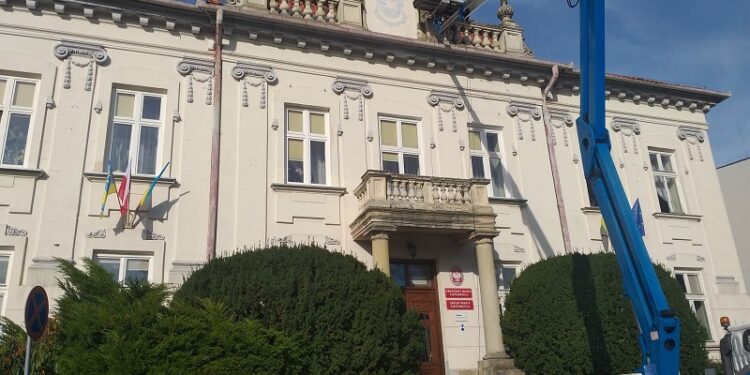 Tarnobrzeg. Herb będzie jak nowy.