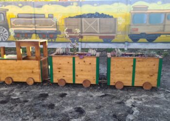 Stalowa Wola: Koleją na Fabryczne zmienili otoczenie