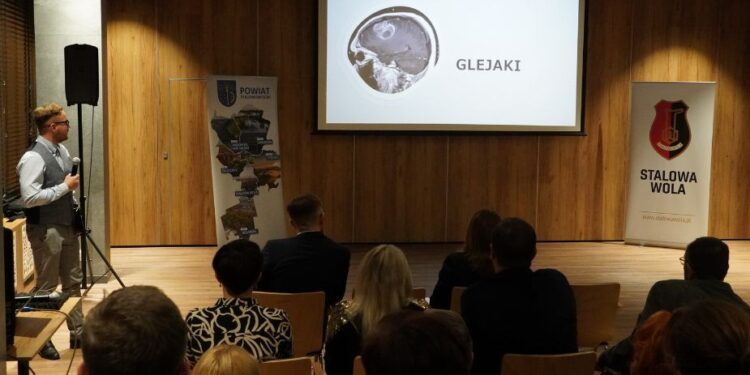 Stalowa Wola: Na konferencji o uruchomionym Pododdziale Neurochirurgii