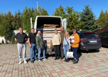 Nowa Dęba. Laptopy dla uczniów z Ukrainy