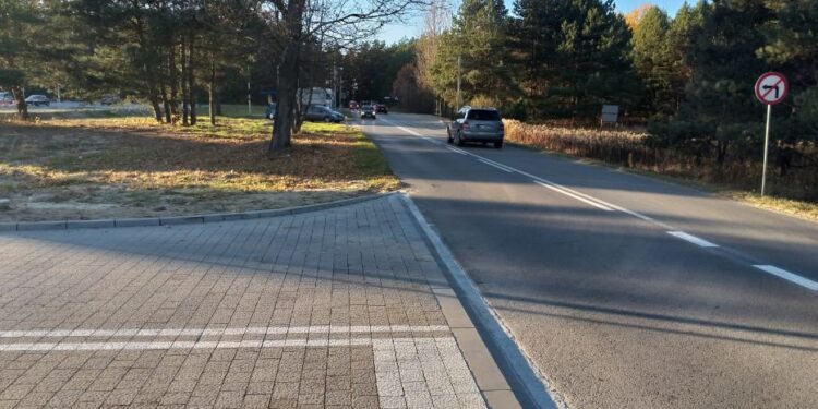 Tarnobrzeg. Wzmożone działania policji. Patrole na trasach i przy cmentarzach.