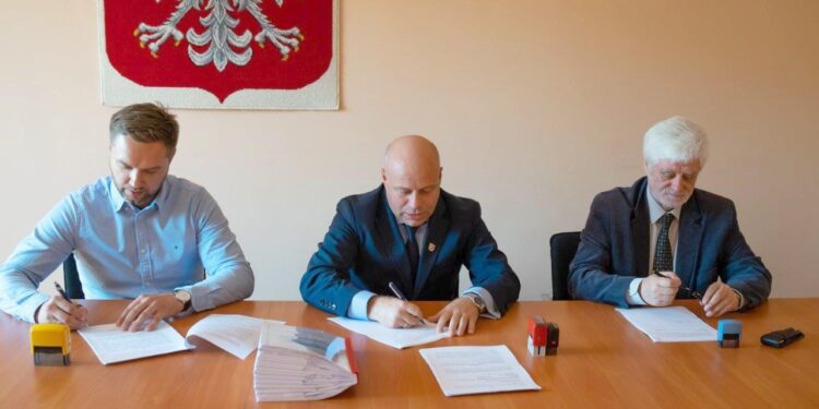 Ulanów: Firma z Jeżowego przebuduje dawny internat na centrum opiekuńczo-mieszkalne