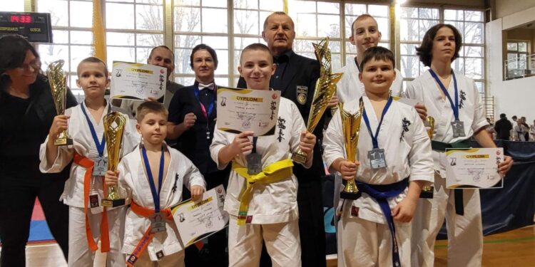 Sandomierz: Dobra passa sandomierskich karateków