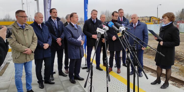 Mielec: Bezpieczne i korzystne rozwiązanie komunikacyjne…