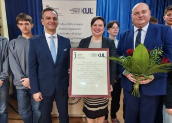 Sandomierz: Katolicki Uniwersytet Lubelski i Katolickie Liceum Ogólnokształcące podpisały umowę o współpracy.