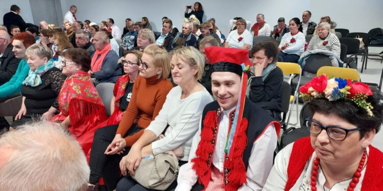 Obrazów, Kleczanów: 6. Gala Piosenki Środowiskowych Domów Samopomocy „Na słowiańską nutę”.