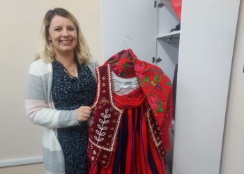 Sichów Duży: Nowe stroje ludowe dla młodzieży.