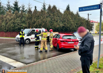 Grębów: Zderzenie samochodów