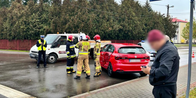 Grębów: Zderzenie samochodów