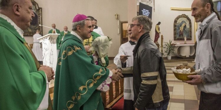 Tarnobrzeg. Światowy Dzień Ubogich.