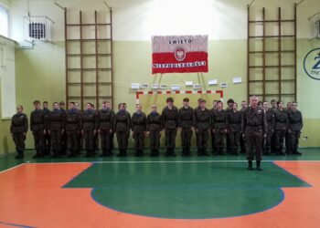 Tarnobrzeg. Przysięga klas mundurowych w Górniku