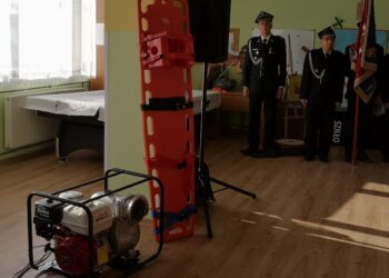 Staszów. OSP Kurozwęki z nowym sprzętem od Enei Połaniec