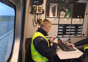 Mielec: Ambulans Pogotowia Ruchu Drogowego