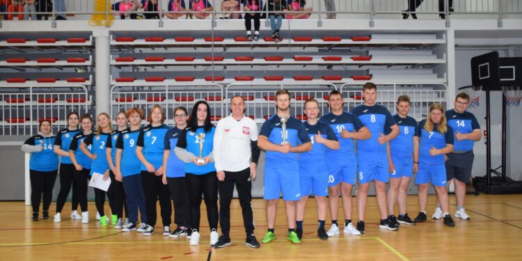 Sichów Duży: Nowa sportowa pasja uczniów „Rolnika”.