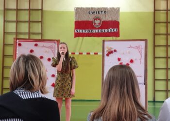 Tarnobrzeg. „Malowali muzyką” najważniejsze wydarzenia z dziejów Polski.