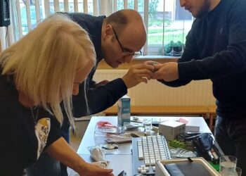 Tarnobrzeg. Integracja i nowoczesne technologie. Spotkanie dla osób z dysfunkcją wzroku.