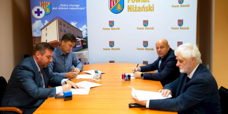 Nisko: Umowa z wykonawcą rozpoczęła II etap rozbudowy Szpitala Powiatowego