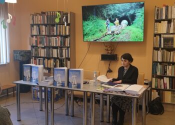 Tarnobrzeg. Spotkanie promujące nietypowy przewodnik turystyczny.