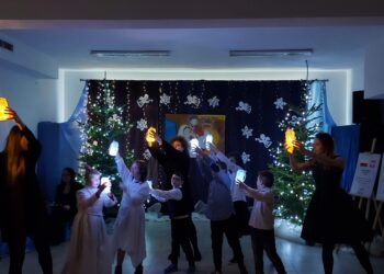 Sandomierz: Taniec, śpiew i język migowy w bożonarodzeniowym misterium.