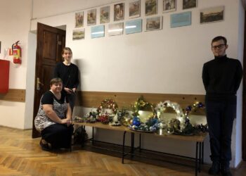 Sandomierz: Wolontariat przygotowuje się do VIII Kiermaszu Mikołajkowego.