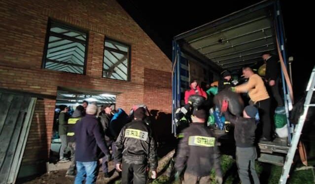 Otoka, Łoniów: Jest rekord! Ponad 200 ton używanej odzieży dla Bartoszka.