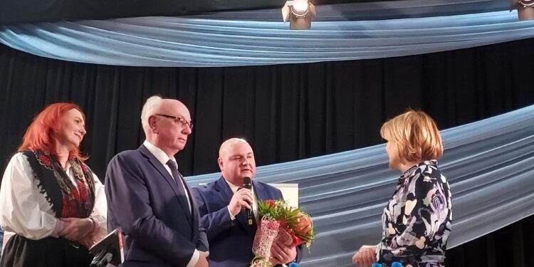 Opatów: Podziękowanie i przywrócenie dobrego imienia byłemu kierownikowi biura powiatowego ARMiR.