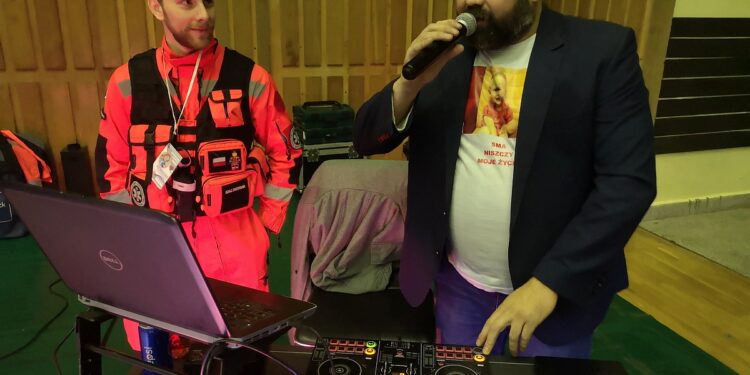 Tarnobrzeg. Sandomierz. Tańczyli, grali, sprzedawali ozdoby i smakołyki dla Bartoszka