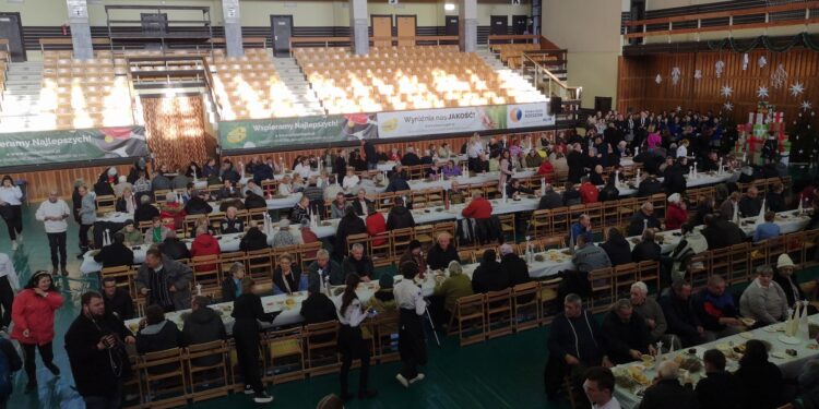 Tarnobrzeg. Mieszkańcy spotkali się na wspólnej wigilii