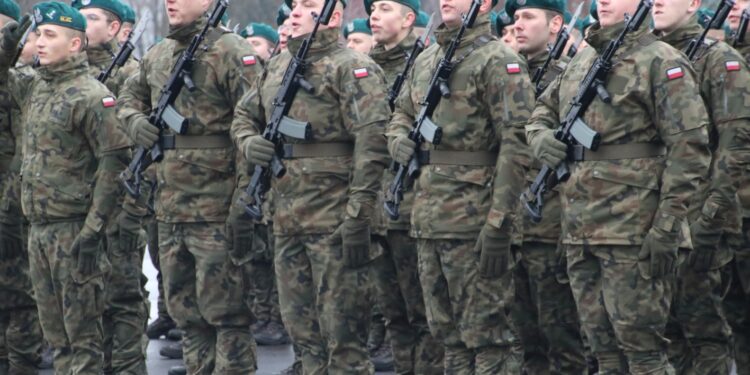 Nisko: 150 żołnierzy Dobrowolnej Zasadniczej Służby Wojskowej złożyło przysięgę