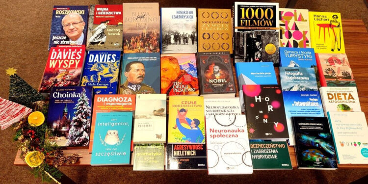 Stalowa Wola: Dzięki amatorom taniej książki MBP zakupiła ponad 350  nowych książek