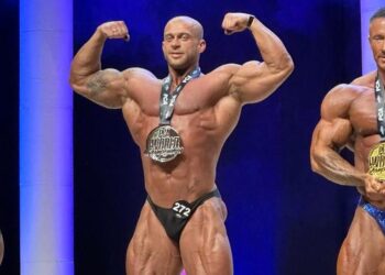 Stalowa Wola: Nagrody w konkursie zbiórki makulatury i sprzętu elektrycznego rozdane