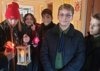 Tarnobrzeg. Betlejemskie Światło Pokoju  w Radiu Leliwa.