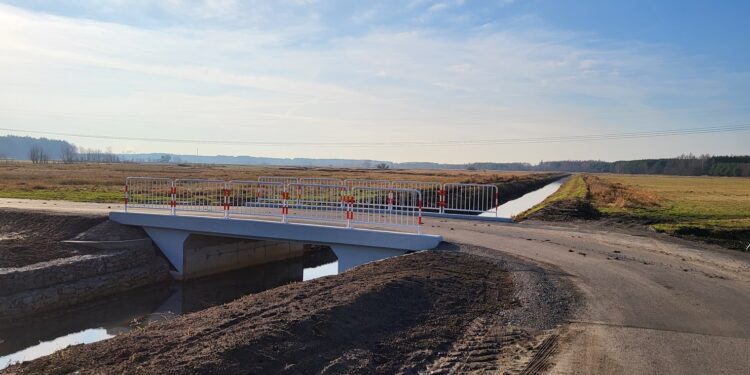 Tuszów Narodowy: Nowe mosty