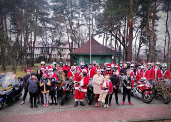 Stalowa Wola: Banda świętego Mikołaja na motocyklach odwiedzi mieszkańców w niedzielę