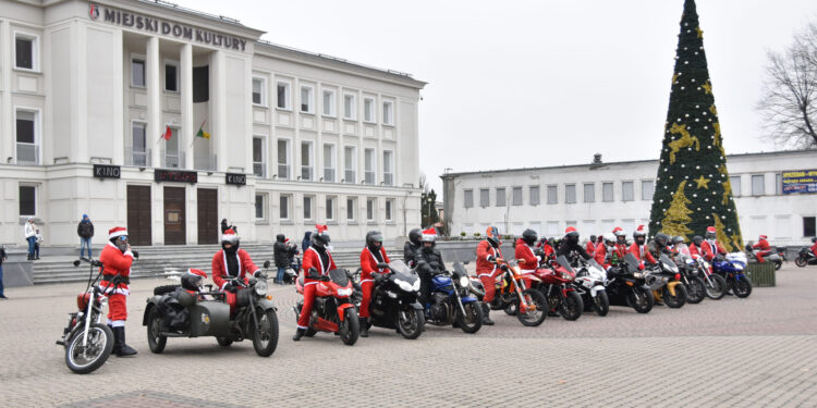 Stalowa Wola: Banda Świętego Mikołaja na motocyklach zawitała po raz piąty