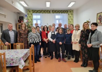 Sandomierz: „Dobrze, że jesteś”.