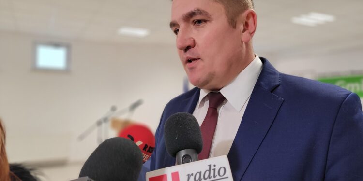 Obrazów: Będzie nowe ujęcie wody i kanalizacja sanitarna.