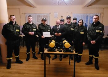 Janowice: Aparaty do ochrony dróg oddechowych dla druhów OSP.